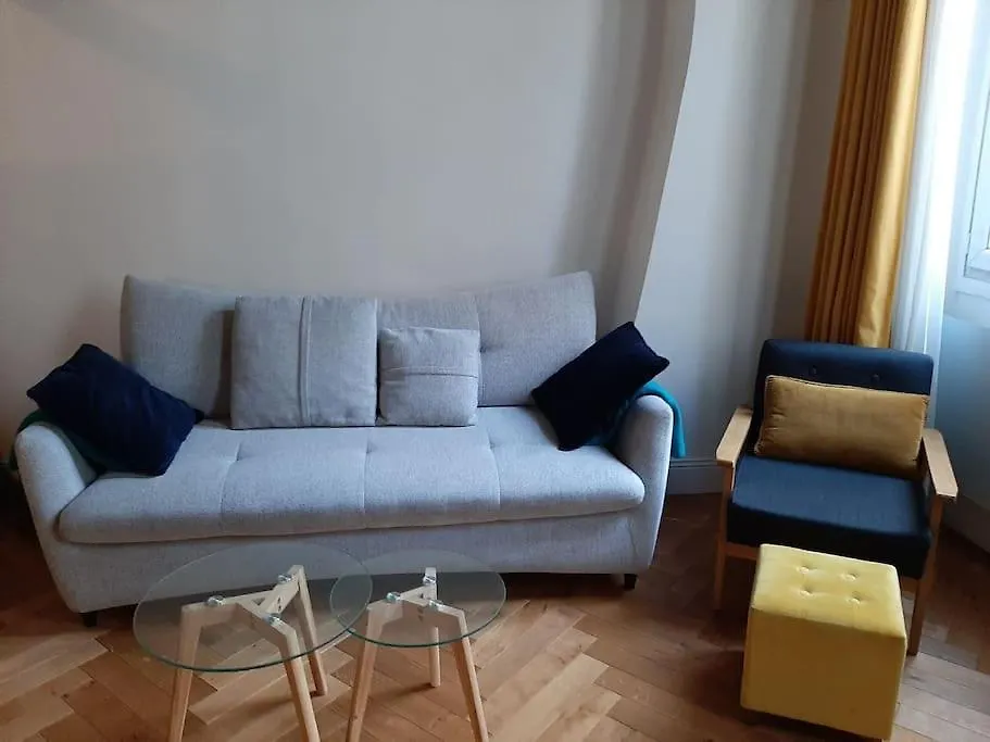 Bel Appartement Parisien, Typique Du Marais شقة