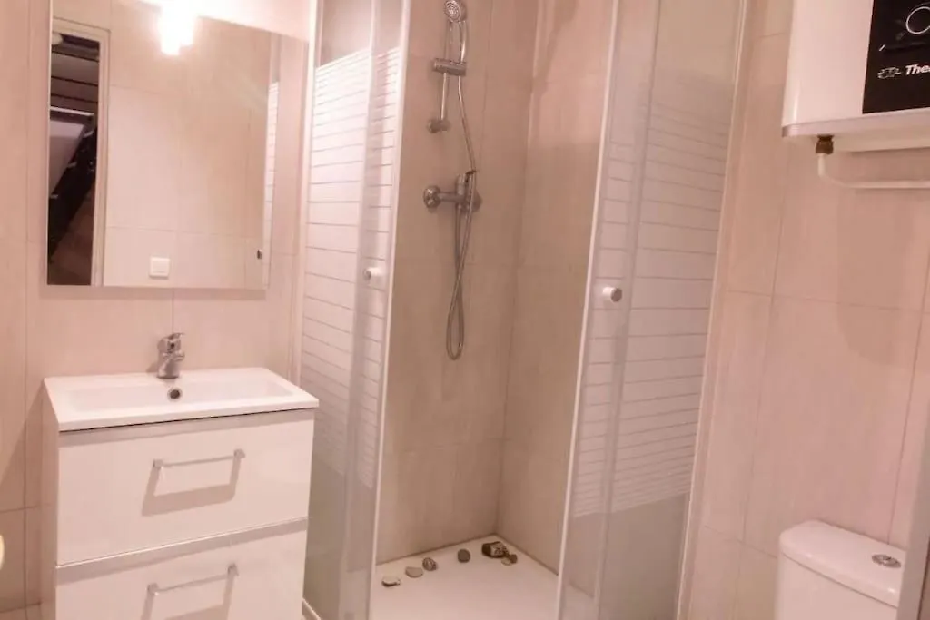 Bel Appartement Parisien, Typique Du Marais